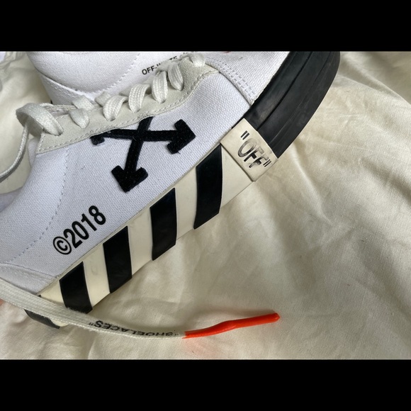 OFF-WHITE Van style Sneaker - Picture 2 of 5